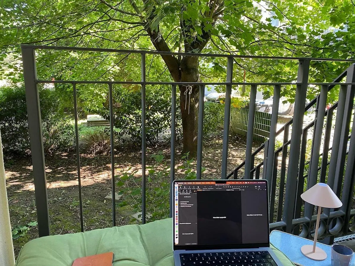 2 Schlafzimmer Wohnung Fuer 5 Personen, Balkon, Hunde Willkommen Leipzig Apartment