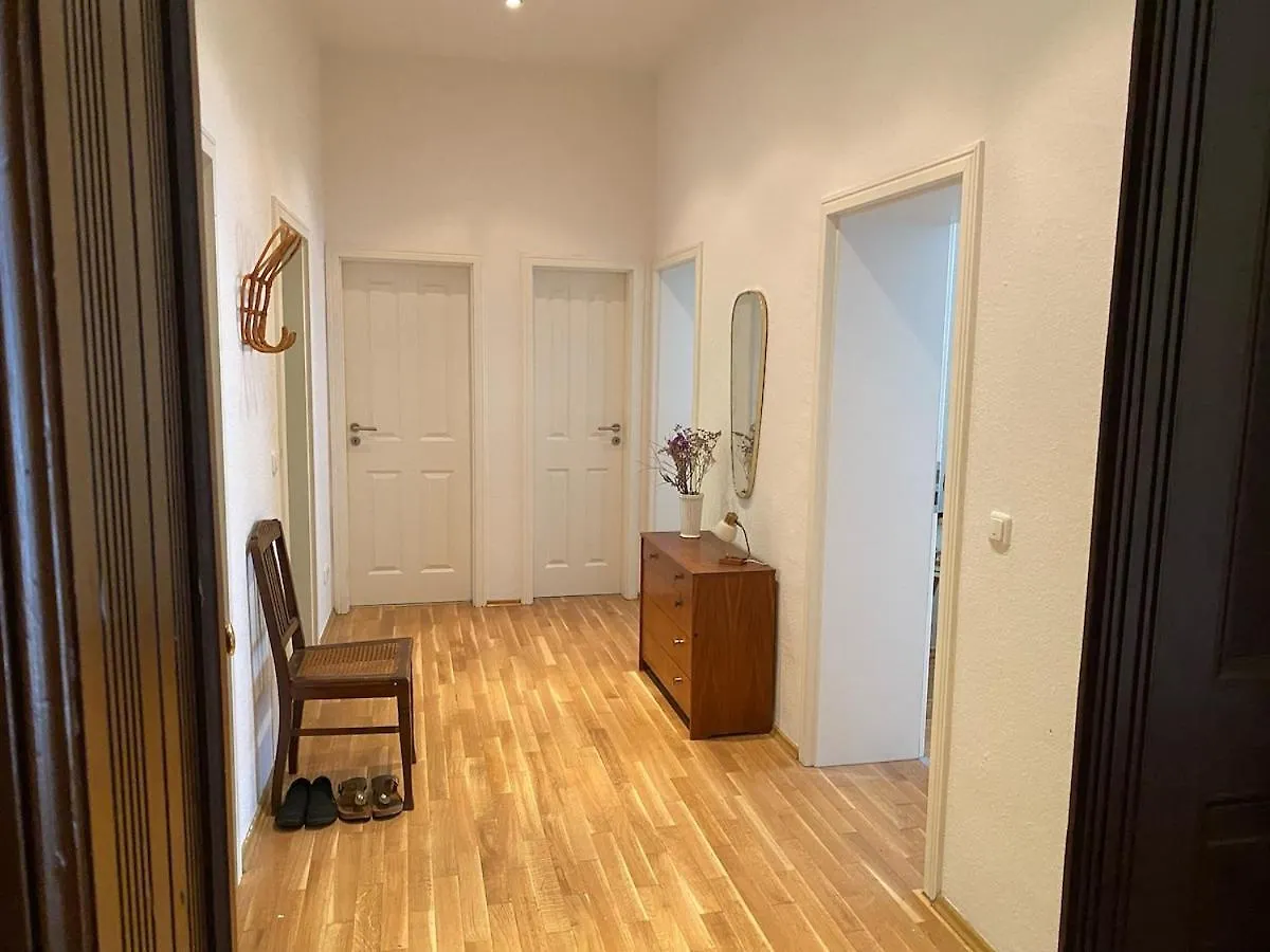 2 Schlafzimmer Wohnung Fuer 5 Personen, Balkon, Hunde Willkommen 라이프치히 0*,